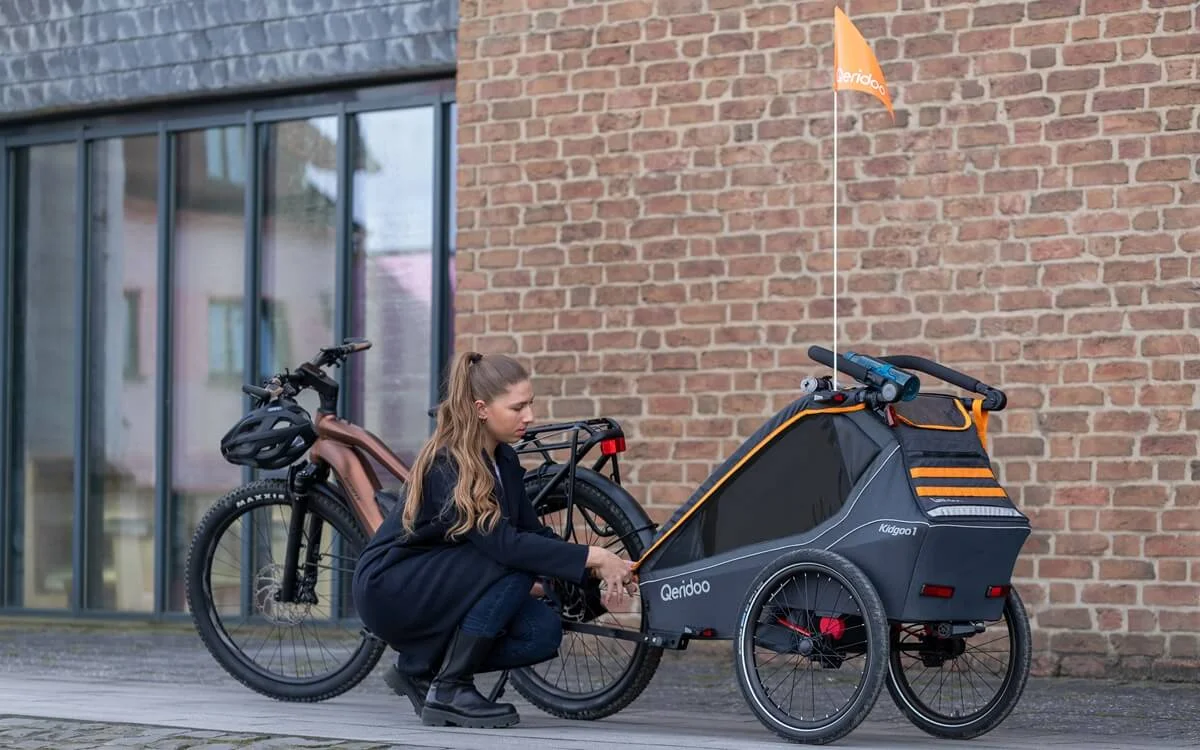 Bild Qeridoo Fahrradanhänger abschließen