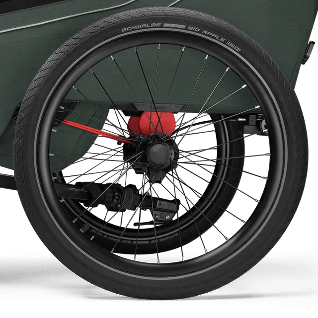 Laufrad des Kidgoo mit Schwalbe-Reifen und Blattfeder