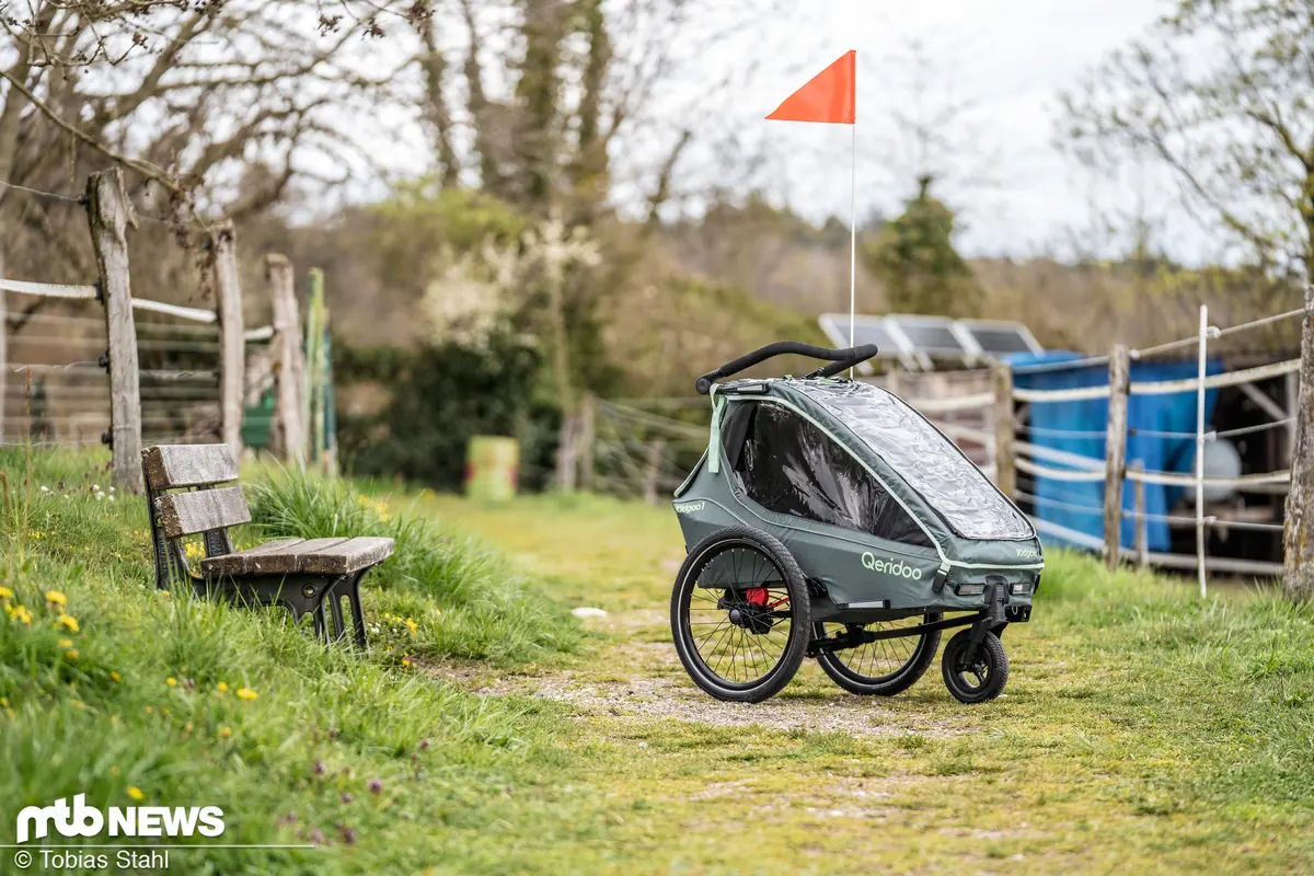 Kidgoo 1 auf dem Feldweg der Testrunde
