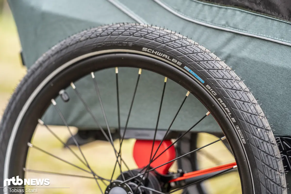 Schwalbe Big Apple Reifen am Kidgoo 1